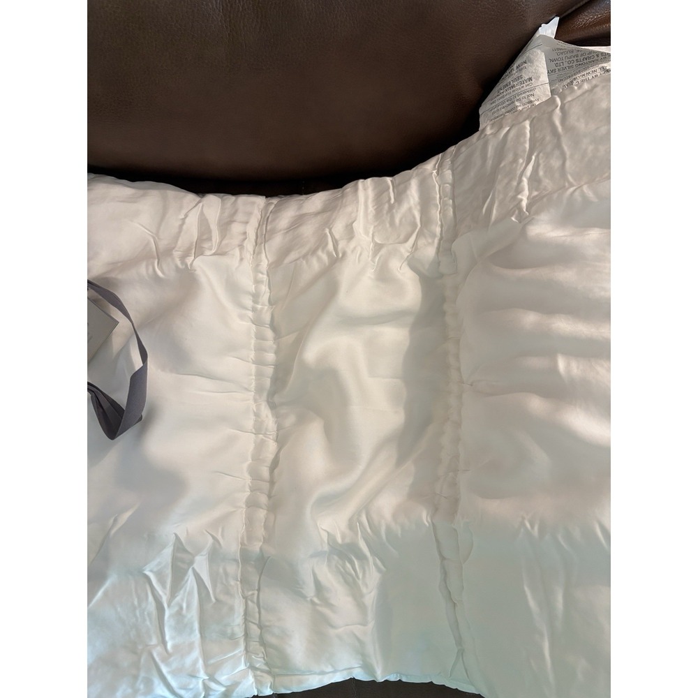 2 WEST ELM  QUILTED STANDARD SHAMS IN WHITE‎ NEW - Picture 3 of 13